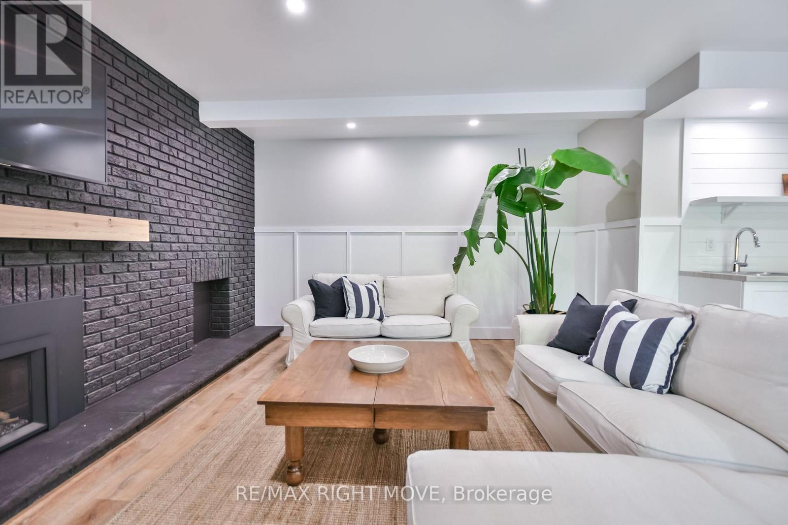 407 Bay Street, Orillia, Ontario  L3V 3X5 - Photo 37 - S12515842