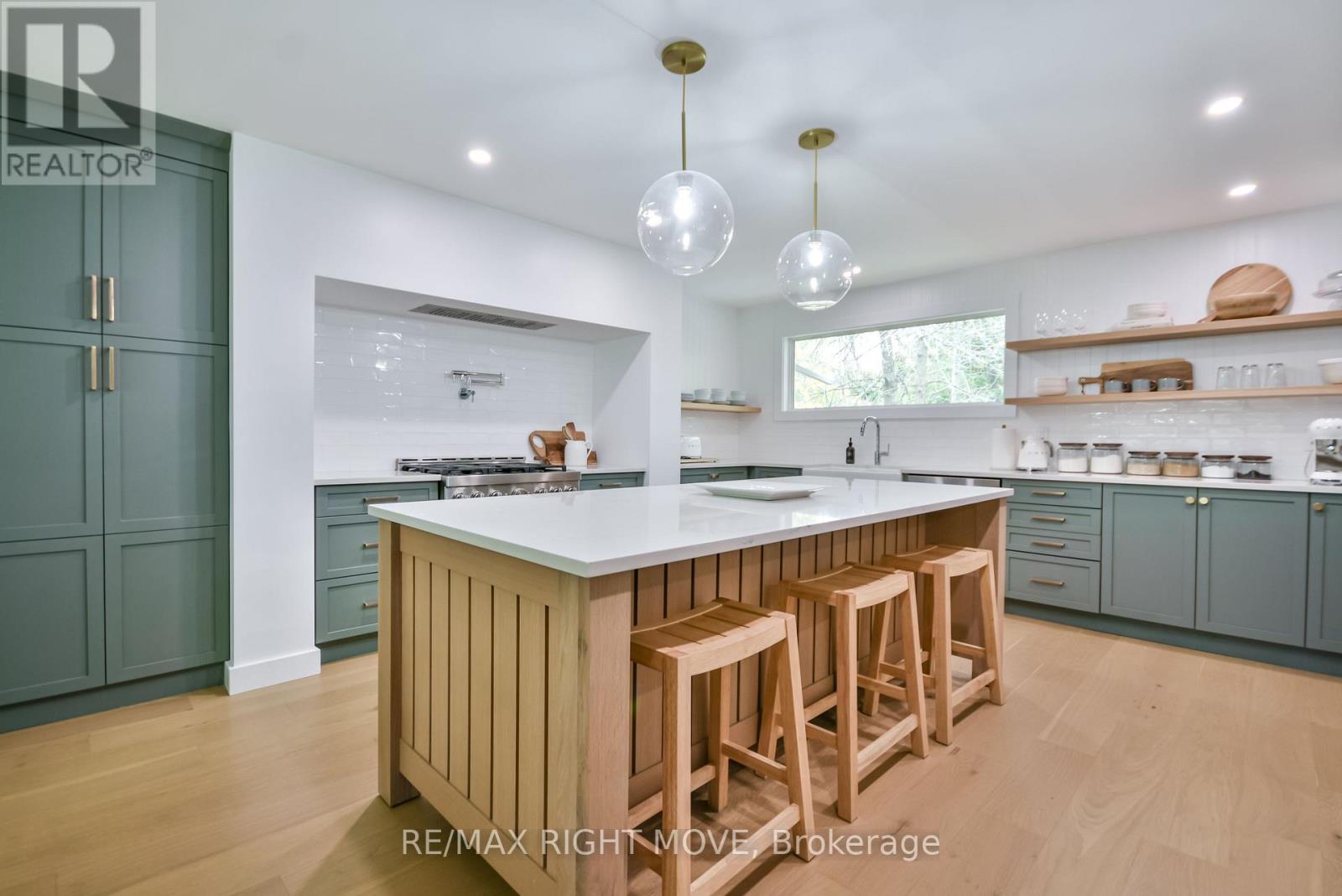 407 Bay Street, Orillia, Ontario  L3V 3X5 - Photo 7 - S12515842