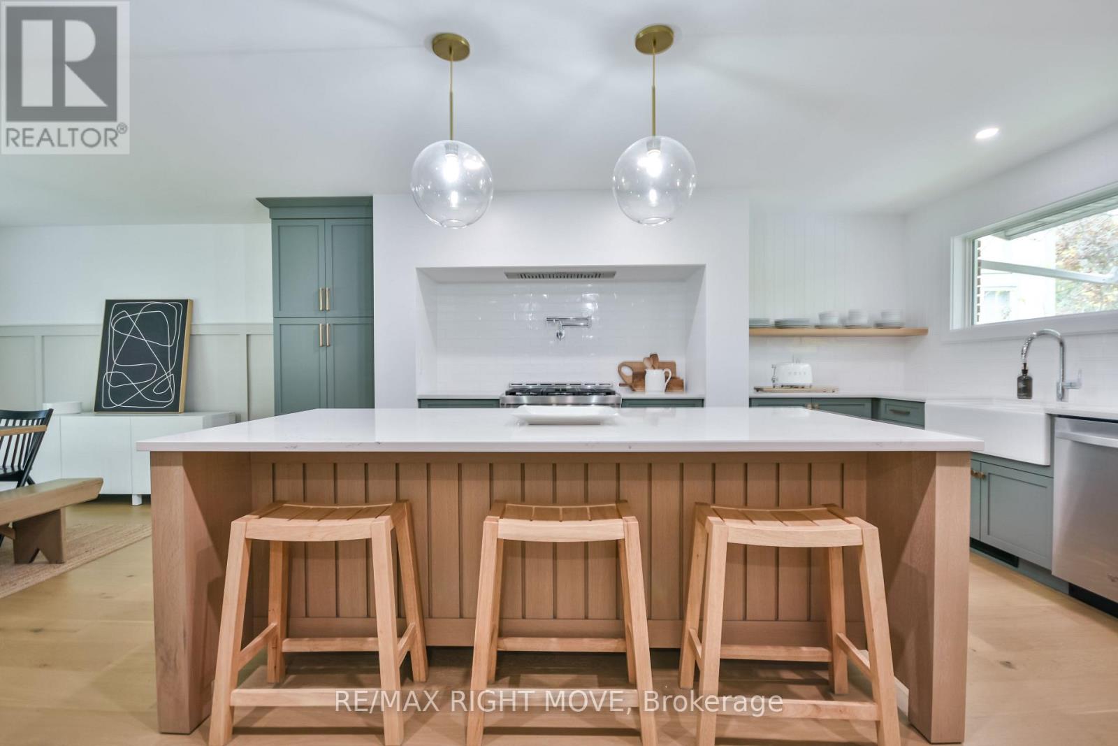 407 Bay Street, Orillia, Ontario  L3V 3X5 - Photo 9 - S12515842