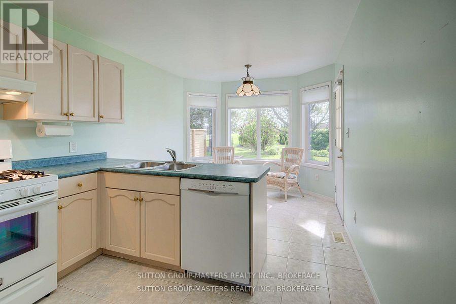 3 Empire Court, Loyalist (Bath), Ontario  K0H 1G0 - Photo 10 - X12515868