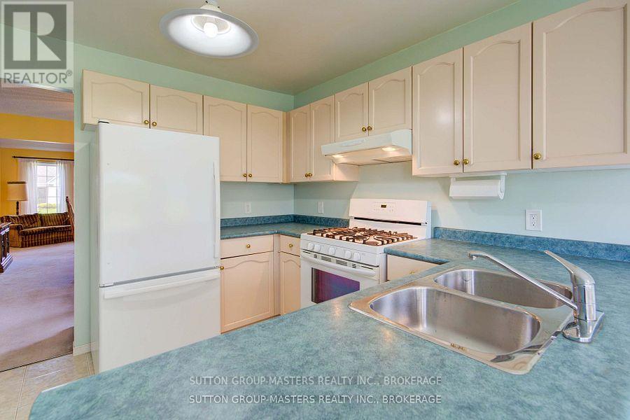 3 Empire Court, Loyalist (Bath), Ontario  K0H 1G0 - Photo 13 - X12515868