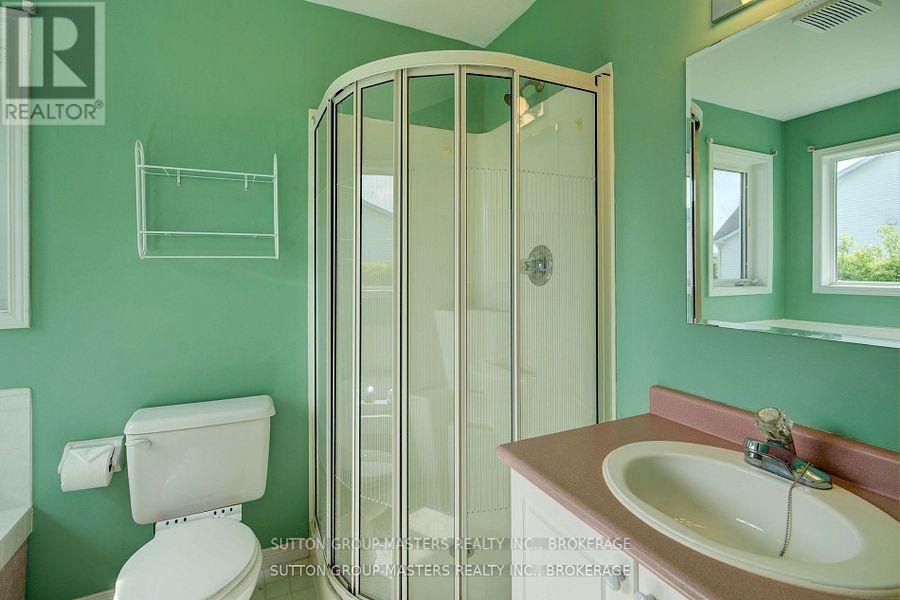 3 Empire Court, Loyalist (Bath), Ontario  K0H 1G0 - Photo 18 - X12515868