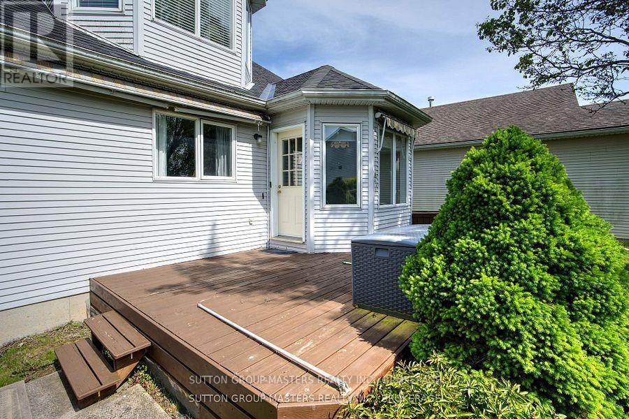 3 Empire Court, Loyalist (Bath), Ontario  K0H 1G0 - Photo 34 - X12515868