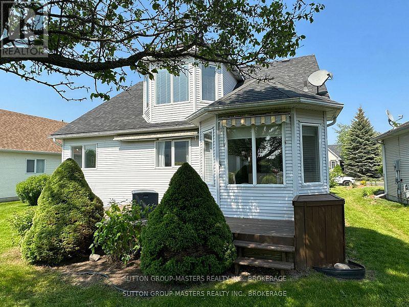3 Empire Court, Loyalist (Bath), Ontario  K0H 1G0 - Photo 35 - X12515868