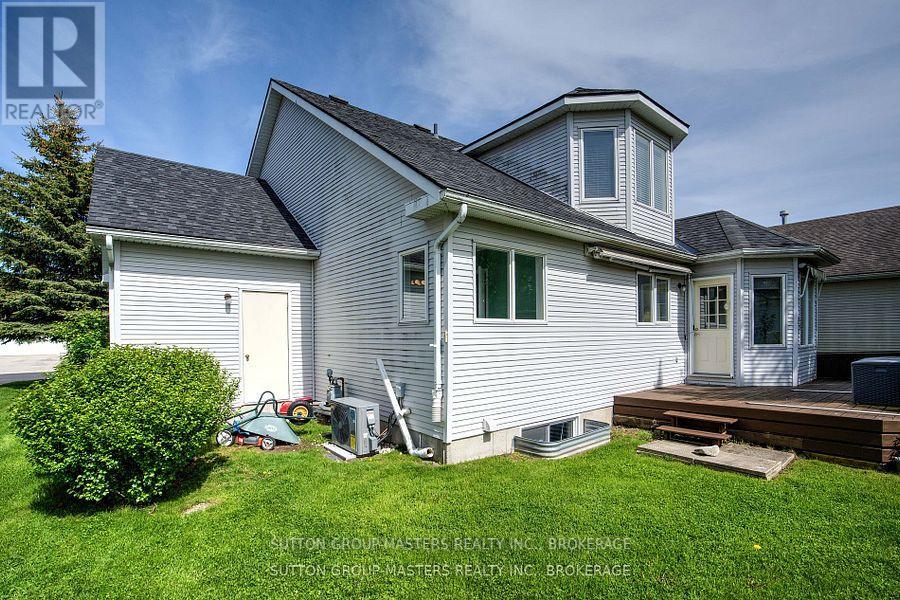 3 Empire Court, Loyalist (Bath), Ontario  K0H 1G0 - Photo 36 - X12515868