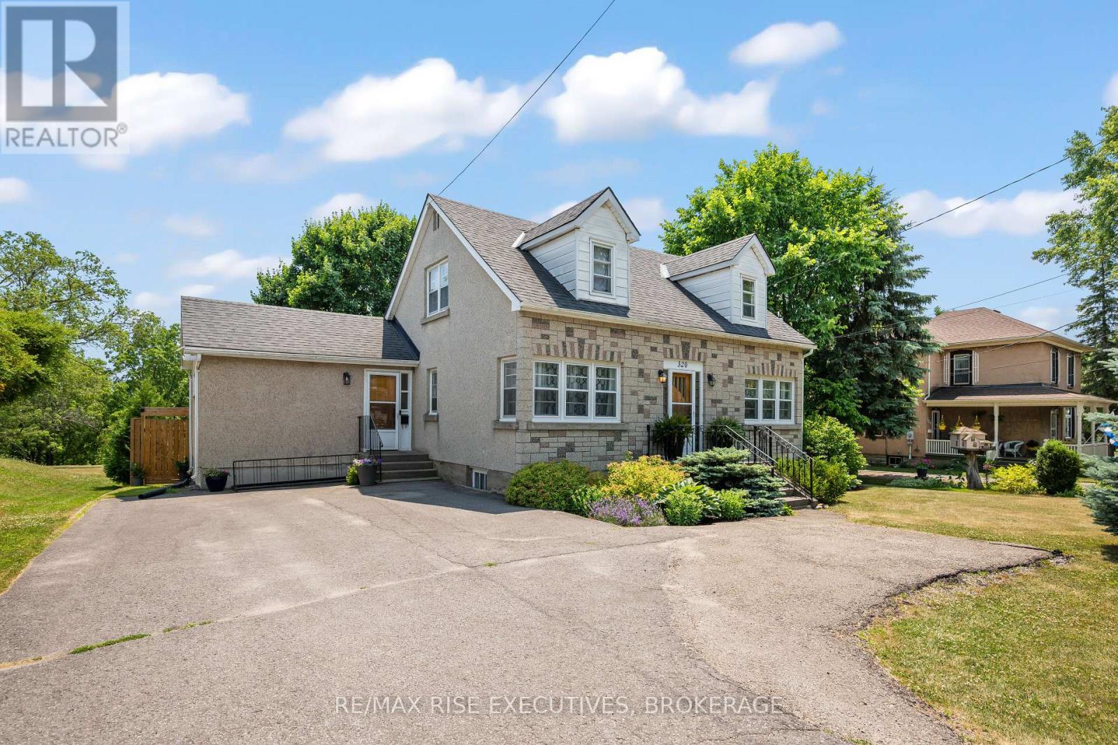 320 Dundas Street W, Greater Napanee, Ontario  K7R 2B4 - Photo 1 - X12516000