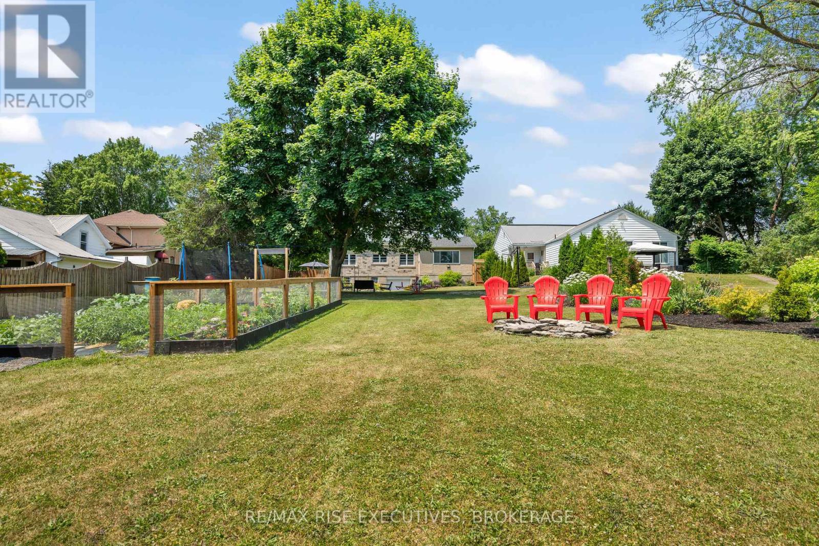 320 Dundas Street W, Greater Napanee, Ontario  K7R 2B4 - Photo 12 - X12516000