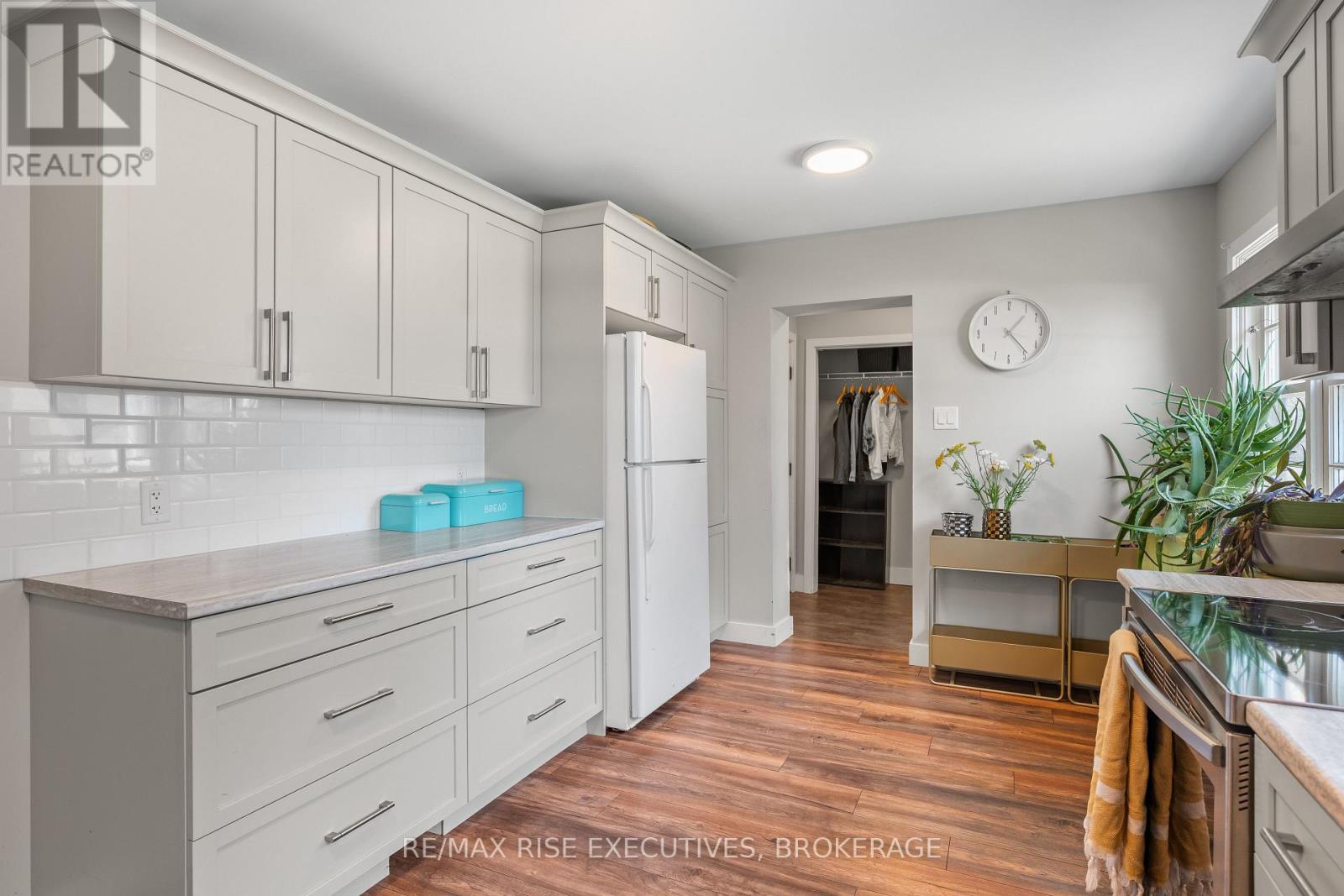 320 Dundas Street W, Greater Napanee, Ontario  K7R 2B4 - Photo 29 - X12516000