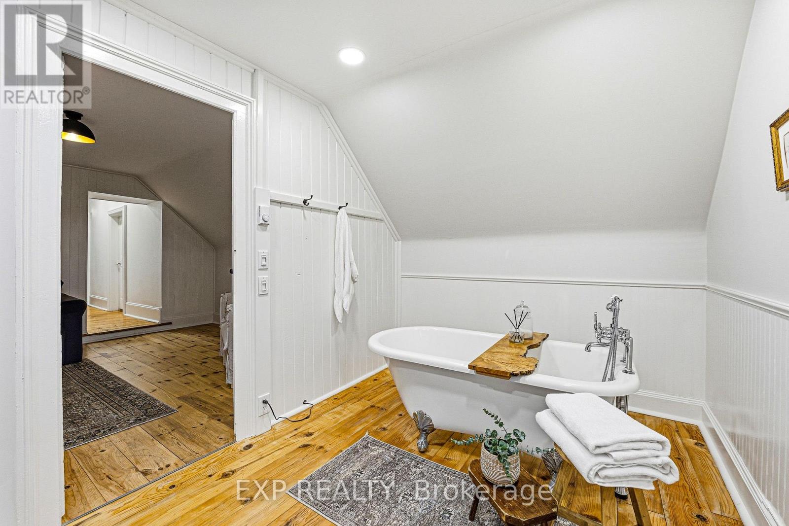 7823 Bickle Hill Road, Hamilton Township, Ontario K9A 4J7 - Photo 36 - X12515846