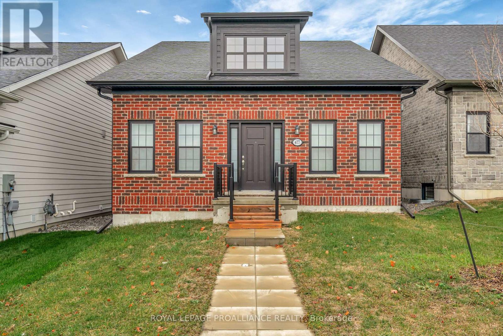 677 WILKINS GATE, Cobourg, Ontario