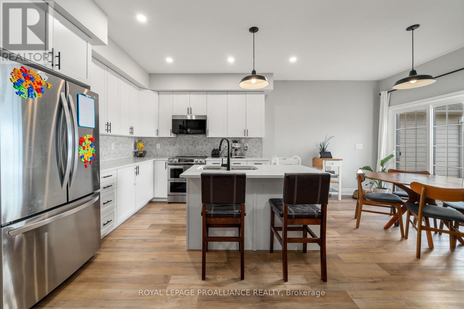 677 Wilkins Gate, Cobourg, Ontario K9A 0C1 - Photo 4 - X12515882