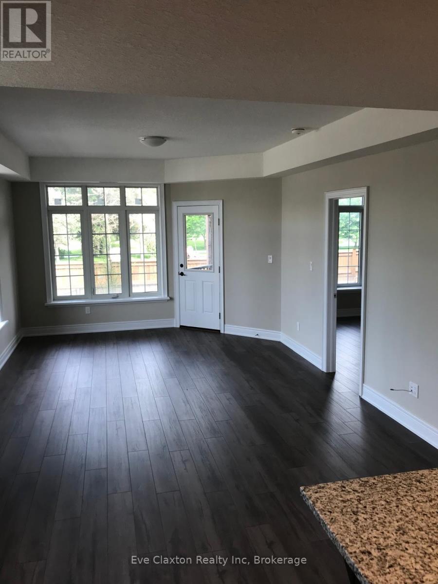 209 - 333 Gosling Gardens, Guelph (Clairfields/hanlon Business Park), Ontario  N1L 0K4 - Photo 3 - X12515928