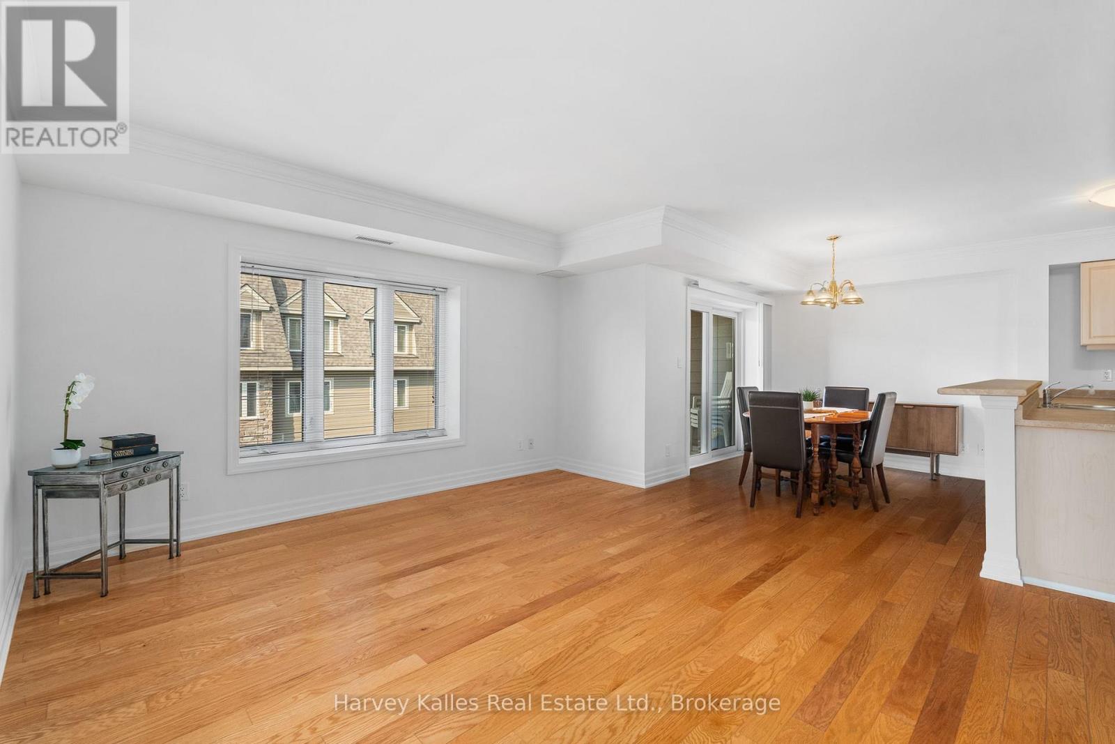 205 - 26 Dairy Lane, Huntsville (Chaffey), Ontario  P1H 0A4 - Photo 11 - X12515938