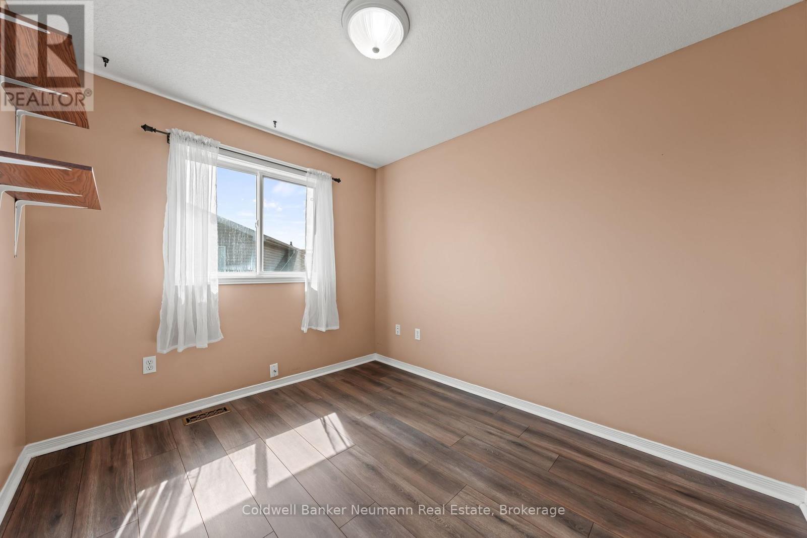 28 Bronwyn Place, Guelph (Willow West/sugarbush/west Acres), Ontario  N1K 1X1 - Photo 24 - X12515980