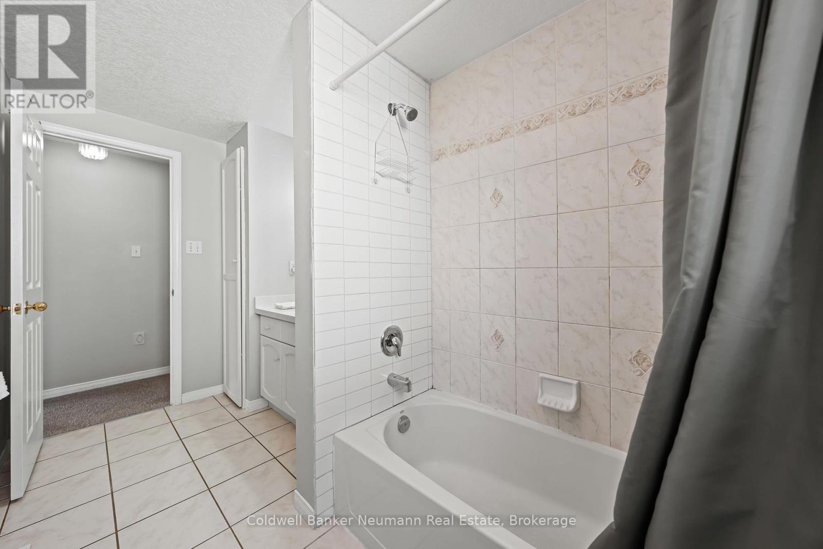 28 Bronwyn Place, Guelph (Willow West/sugarbush/west Acres), Ontario  N1K 1X1 - Photo 27 - X12515980