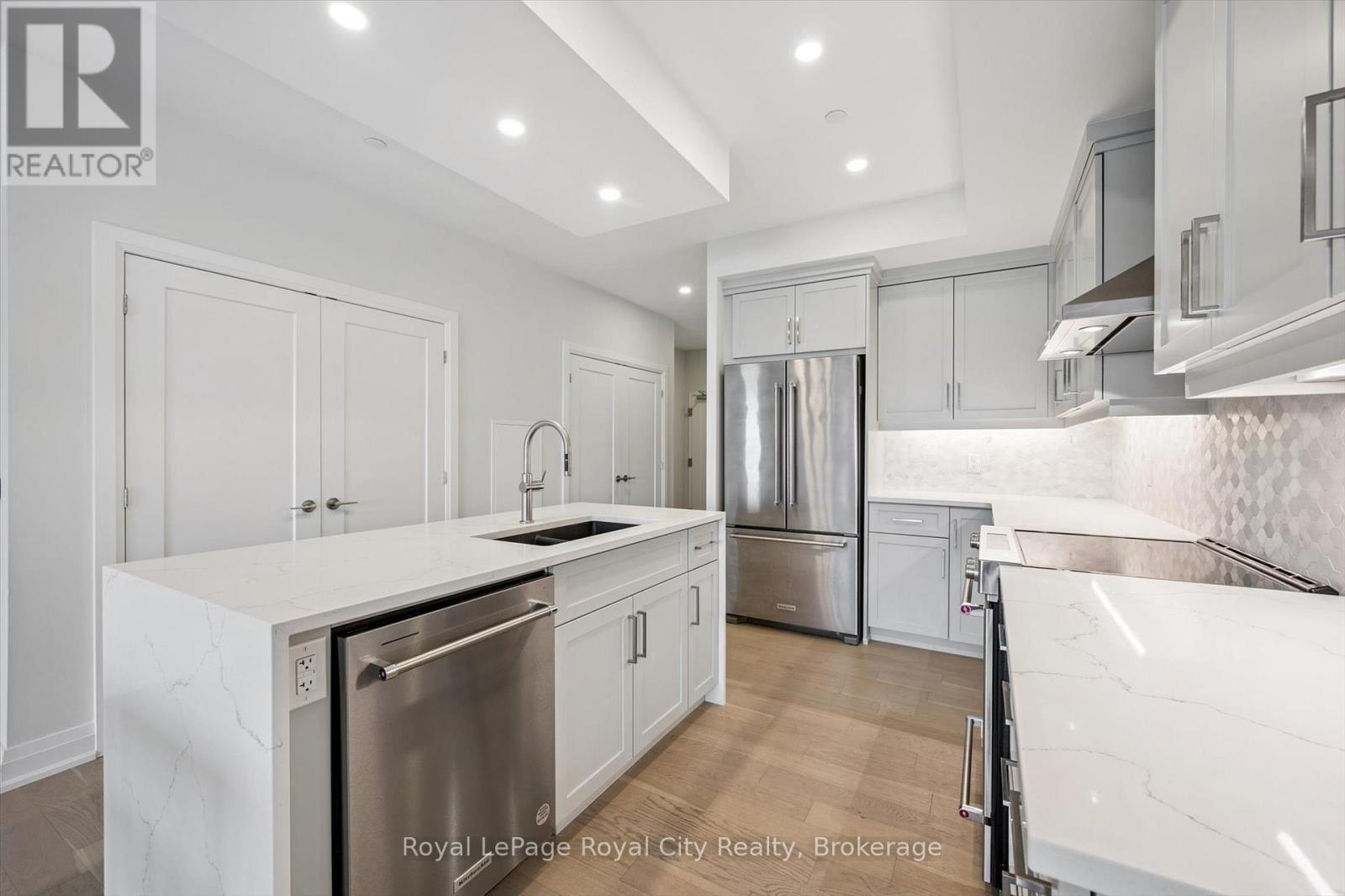 1007 - 71 Wyndham Street S, Guelph, Ontario N1E 0T7 - Photo 3 - X12515986