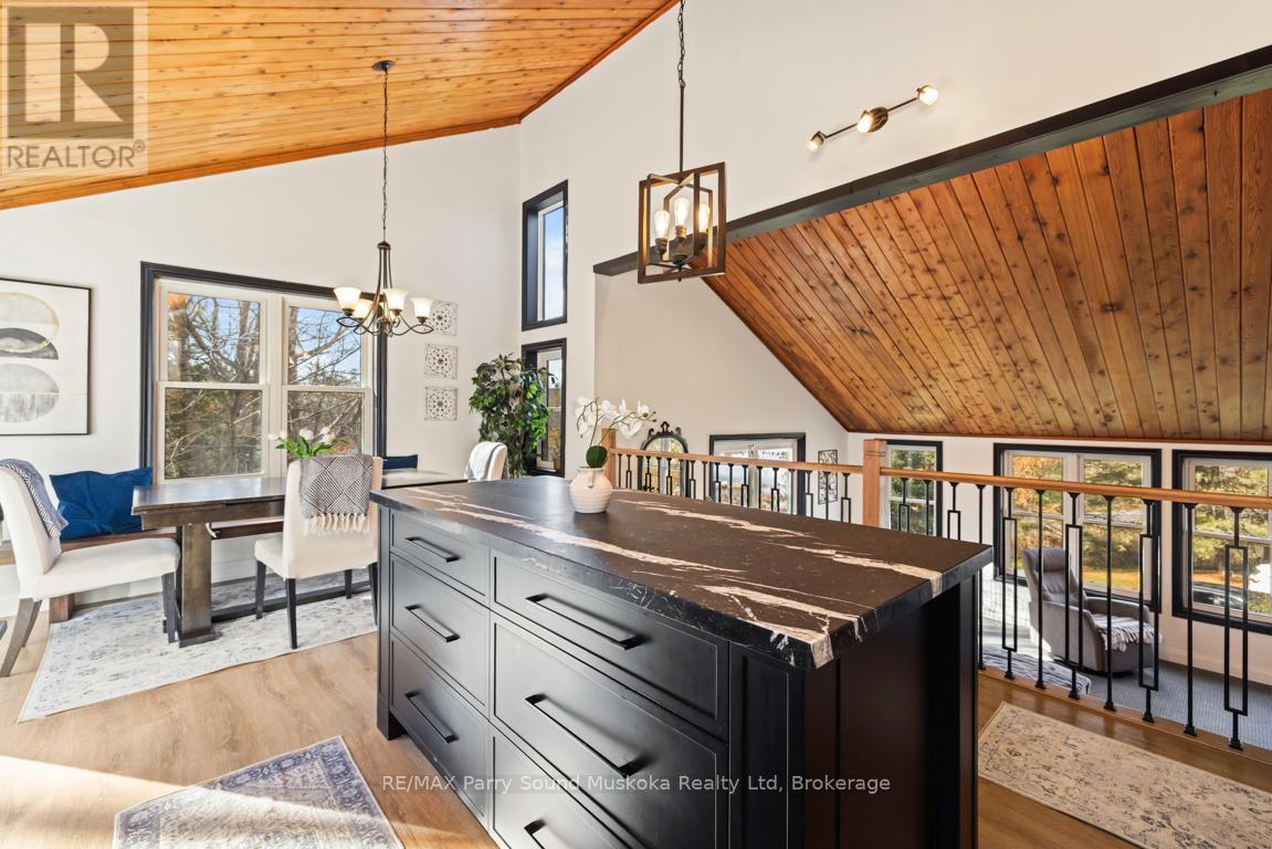 336 Clear Lake Road, Seguin, Ontario P2A 2W8 - Photo 15 - X12516016