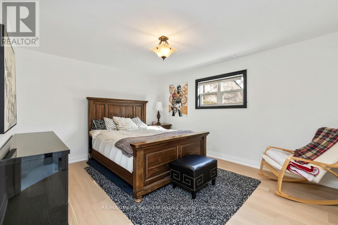 336 Clear Lake Road, Seguin, Ontario P2A 2W8 - Photo 34 - X12516016