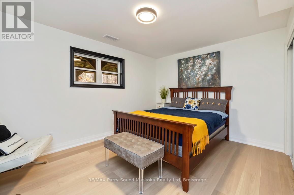 336 Clear Lake Road, Seguin, Ontario P2A 2W8 - Photo 36 - X12516016