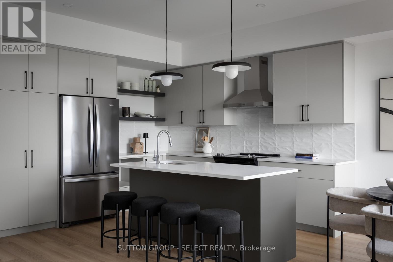 13 Optimist Drive, Southwold, Ontario  N5P 3T2 - Photo 7 - X12515952