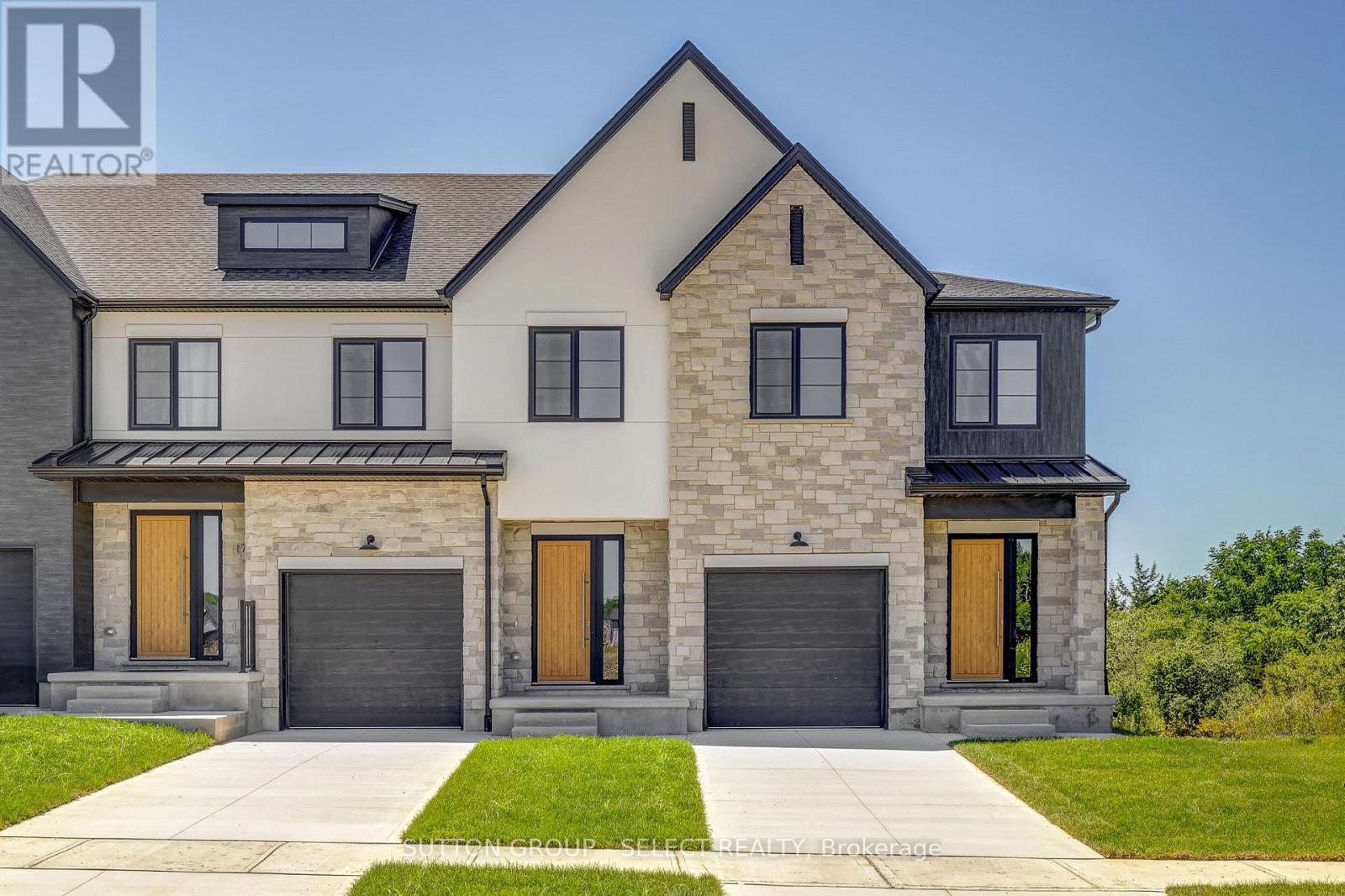 15 OPTIMIST DRIVE, Southwold, Ontario