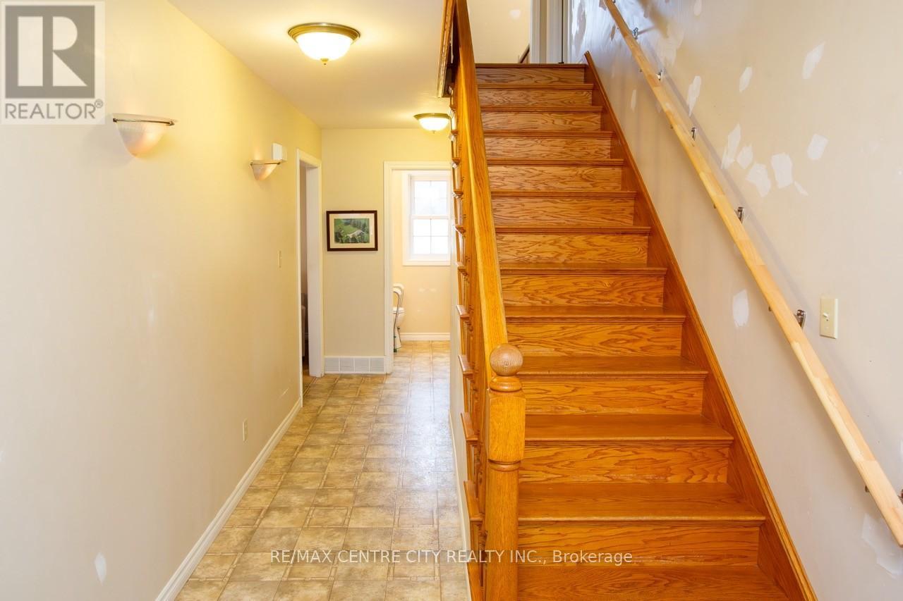 50589 Dingle Line, Malahide, Ontario  N5H 2R1 - Photo 14 - X12515988