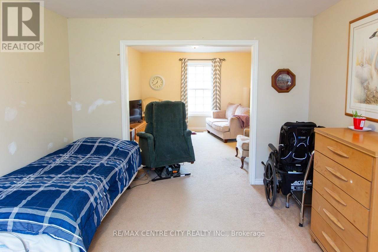 50589 Dingle Line, Malahide, Ontario  N5H 2R1 - Photo 17 - X12515988