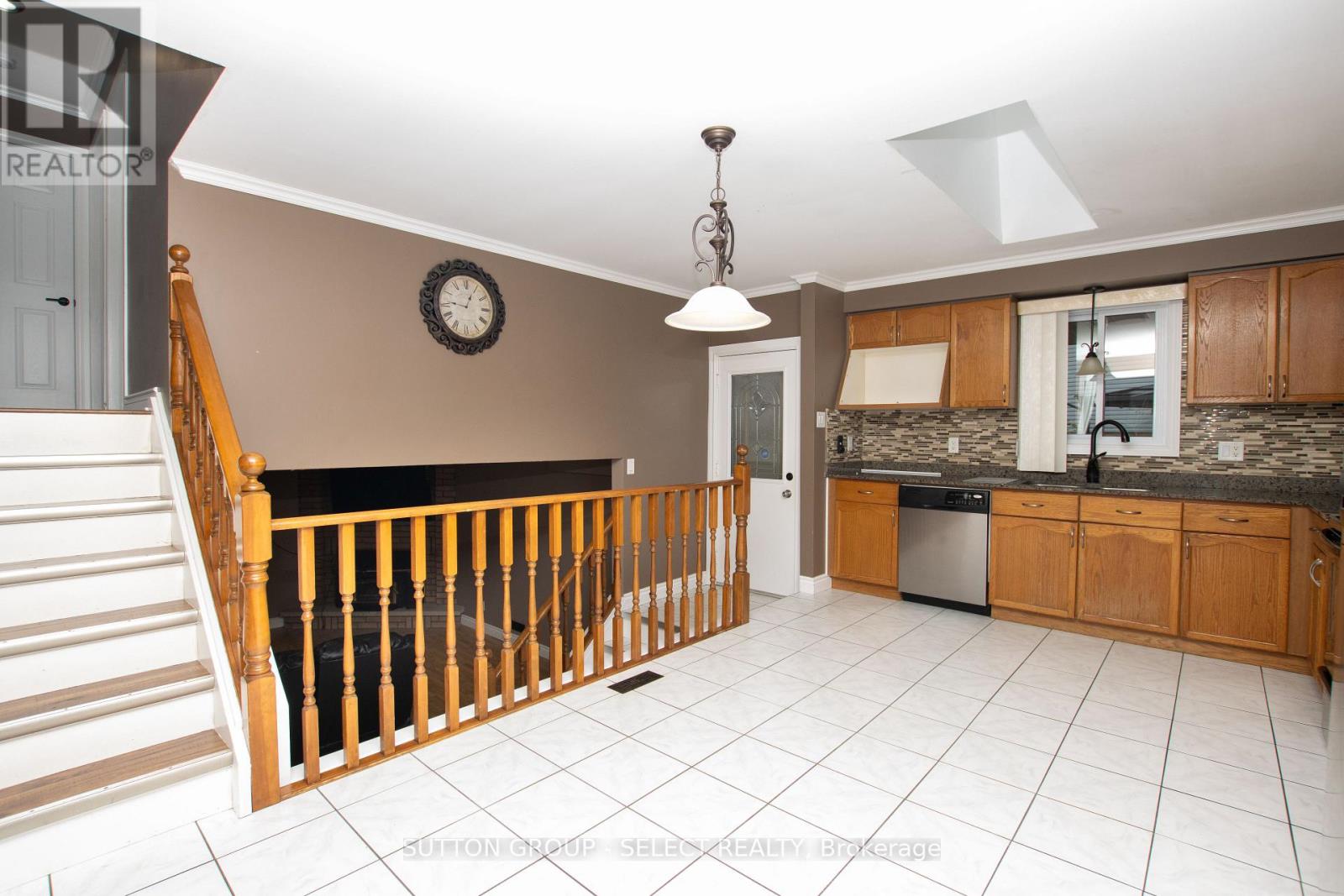 106 Christians Court, London East, Ontario  N5V 4P1 - Photo 11 - X12515994