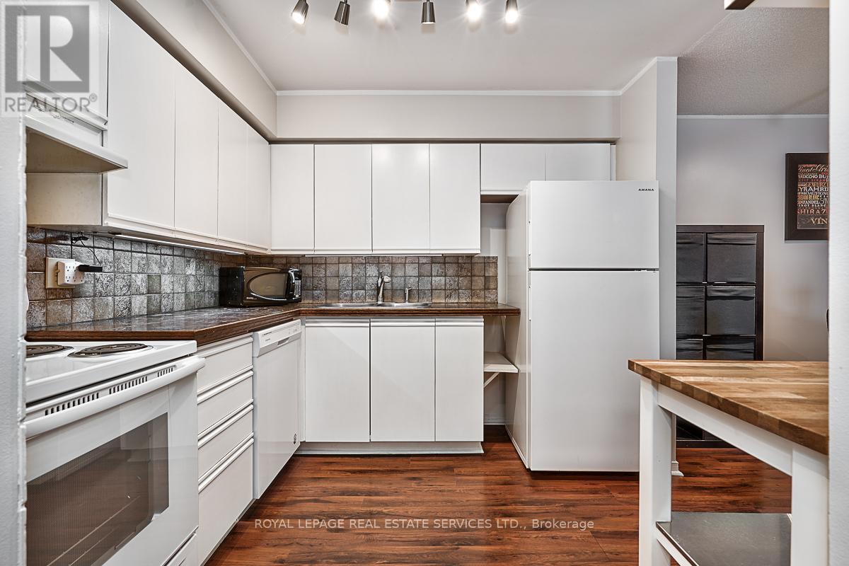 1734 - 1478 Pilgrims Way, Oakville, Ontario  L6M 3G7 - Photo 10 - W12515828