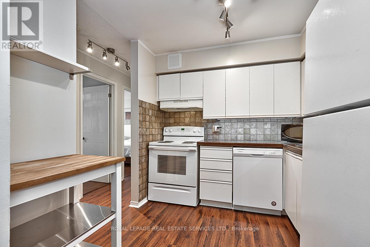 1734 - 1478 Pilgrims Way, Oakville, Ontario  L6M 3G7 - Photo 9 - W12515828