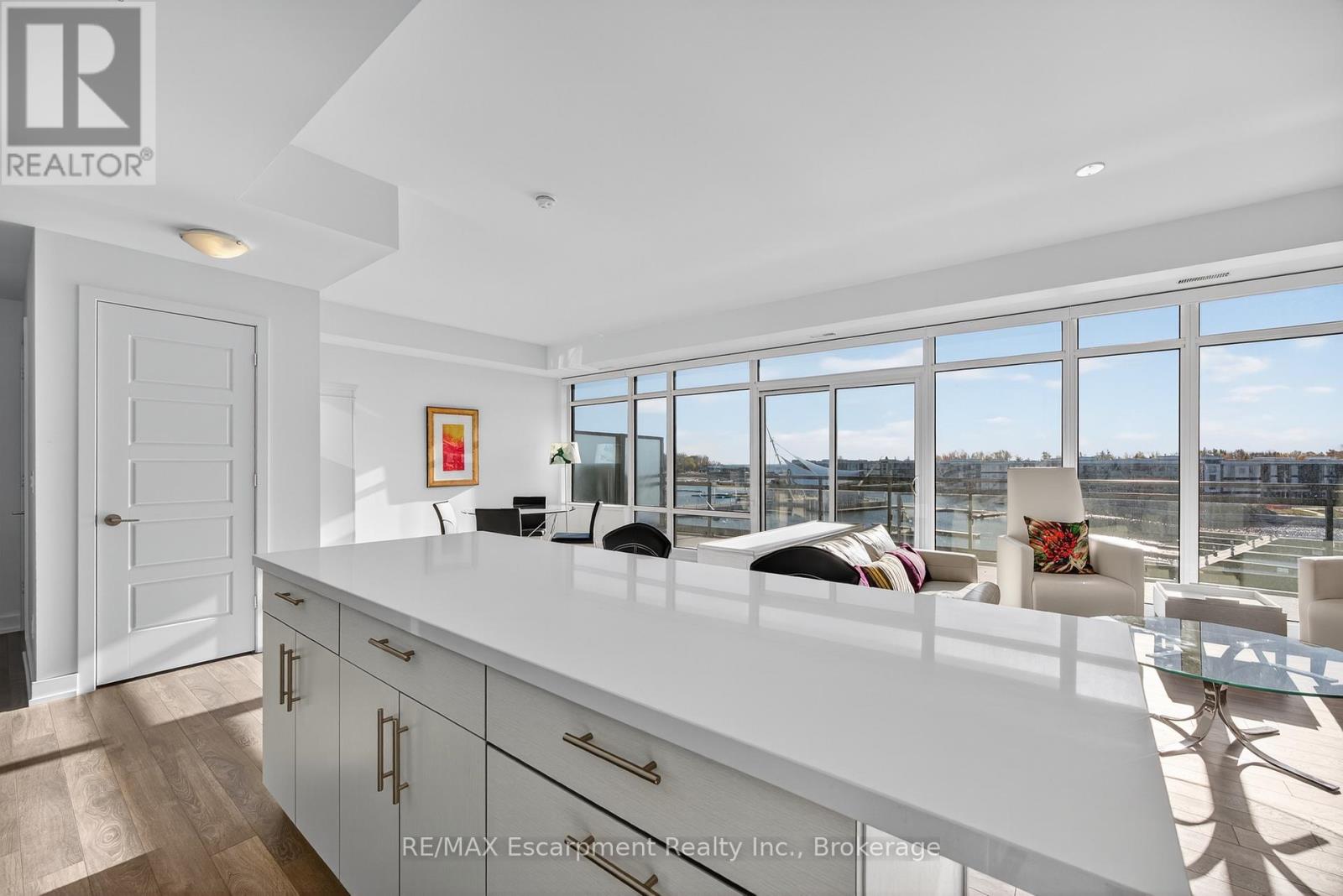 125 - 317 Broward Way, Innisfil, Ontario  L9S 0M6 - Photo 9 - N12515972