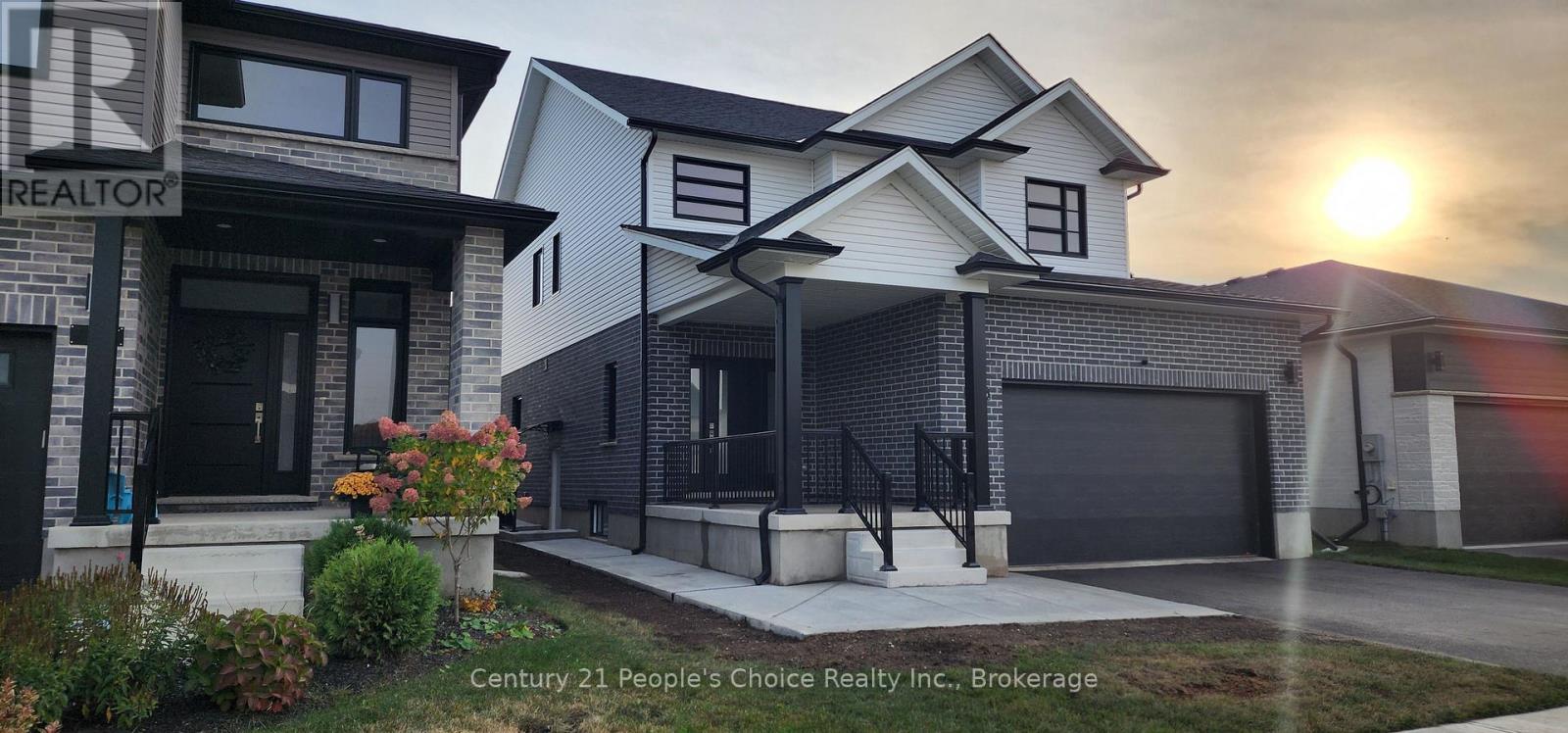 43 Weymouth Street, Woolwich, Ontario  N3B 0E6 - Photo 3 - X12515948