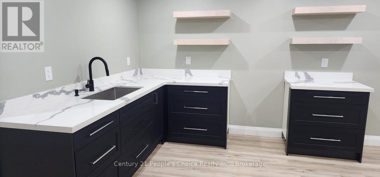 43 Weymouth Street, Woolwich, Ontario  N3B 0E6 - Photo 38 - X12515948