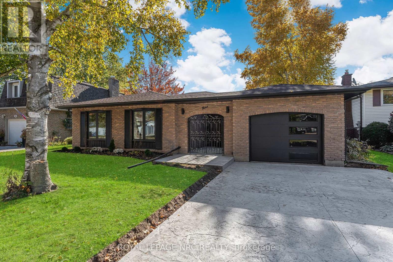 9 Windermere Court, Welland, Ontario  L3C 5V4 - Photo 1 - X12515848