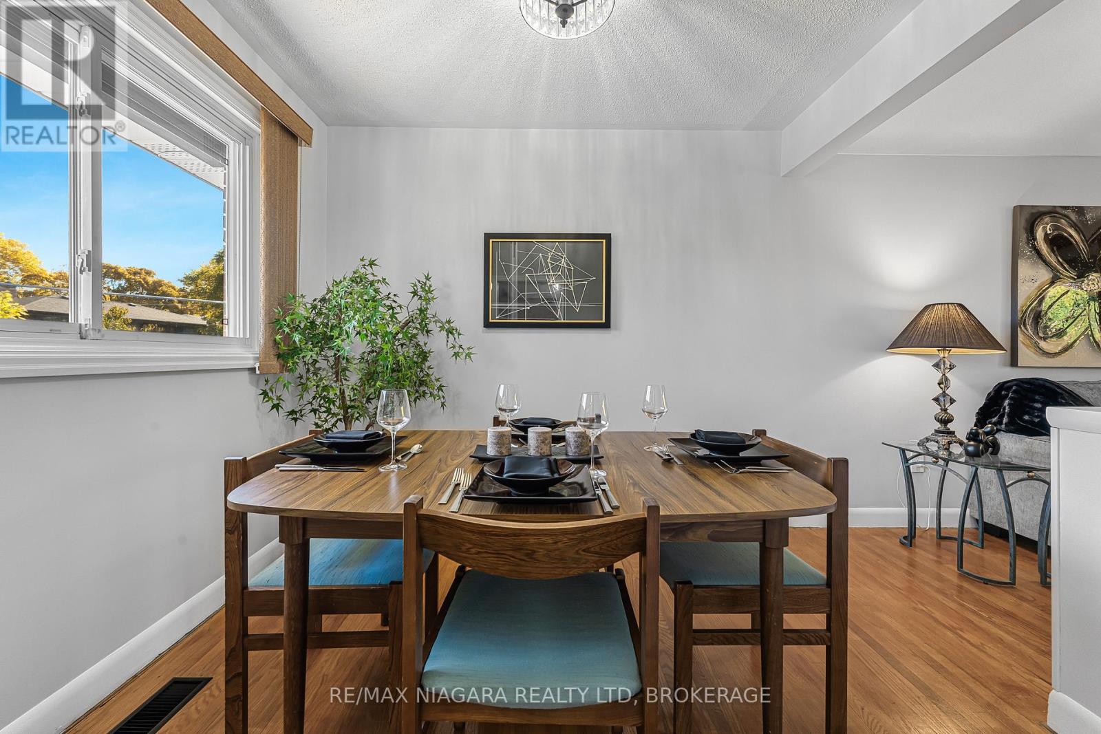 448 Bunting Road, St. Catharines (Carlton/bunting), Ontario  L2M 3Z4 - Photo 11 - X12515936