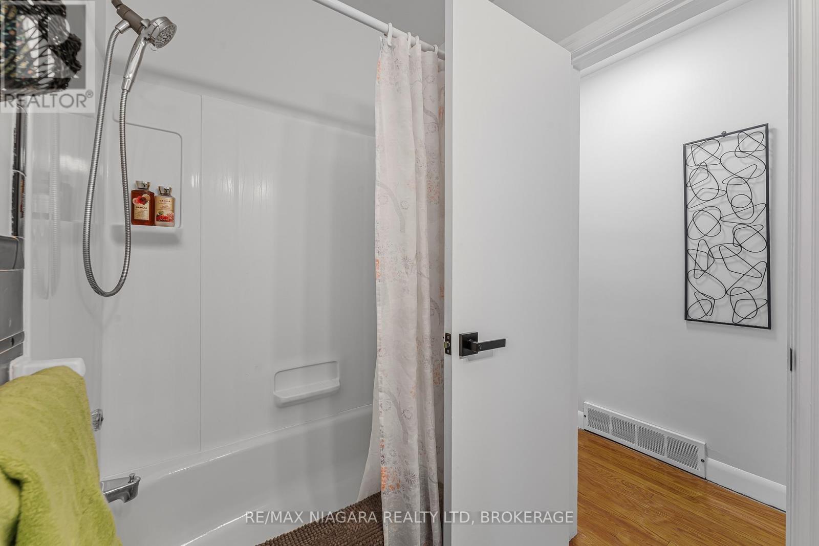 448 Bunting Road, St. Catharines (Carlton/bunting), Ontario  L2M 3Z4 - Photo 19 - X12515936