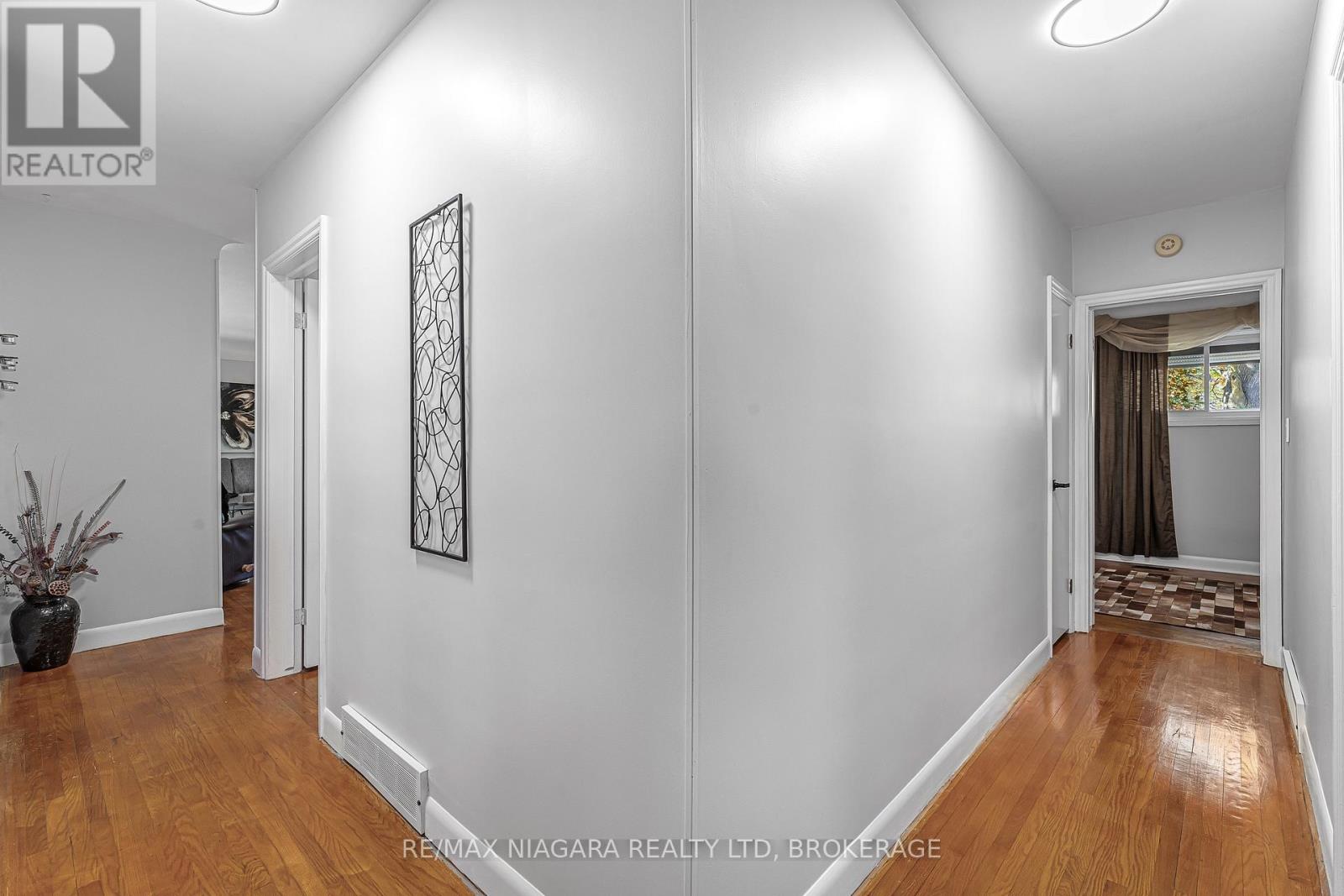 448 Bunting Road, St. Catharines (Carlton/bunting), Ontario  L2M 3Z4 - Photo 22 - X12515936