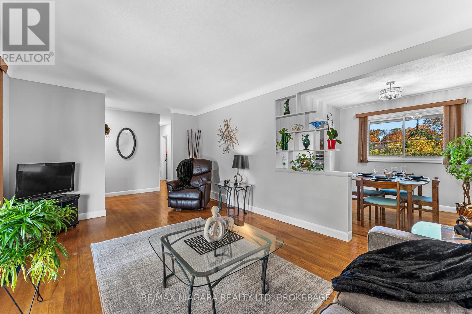 448 Bunting Road, St. Catharines (Carlton/bunting), Ontario  L2M 3Z4 - Photo 8 - X12515936