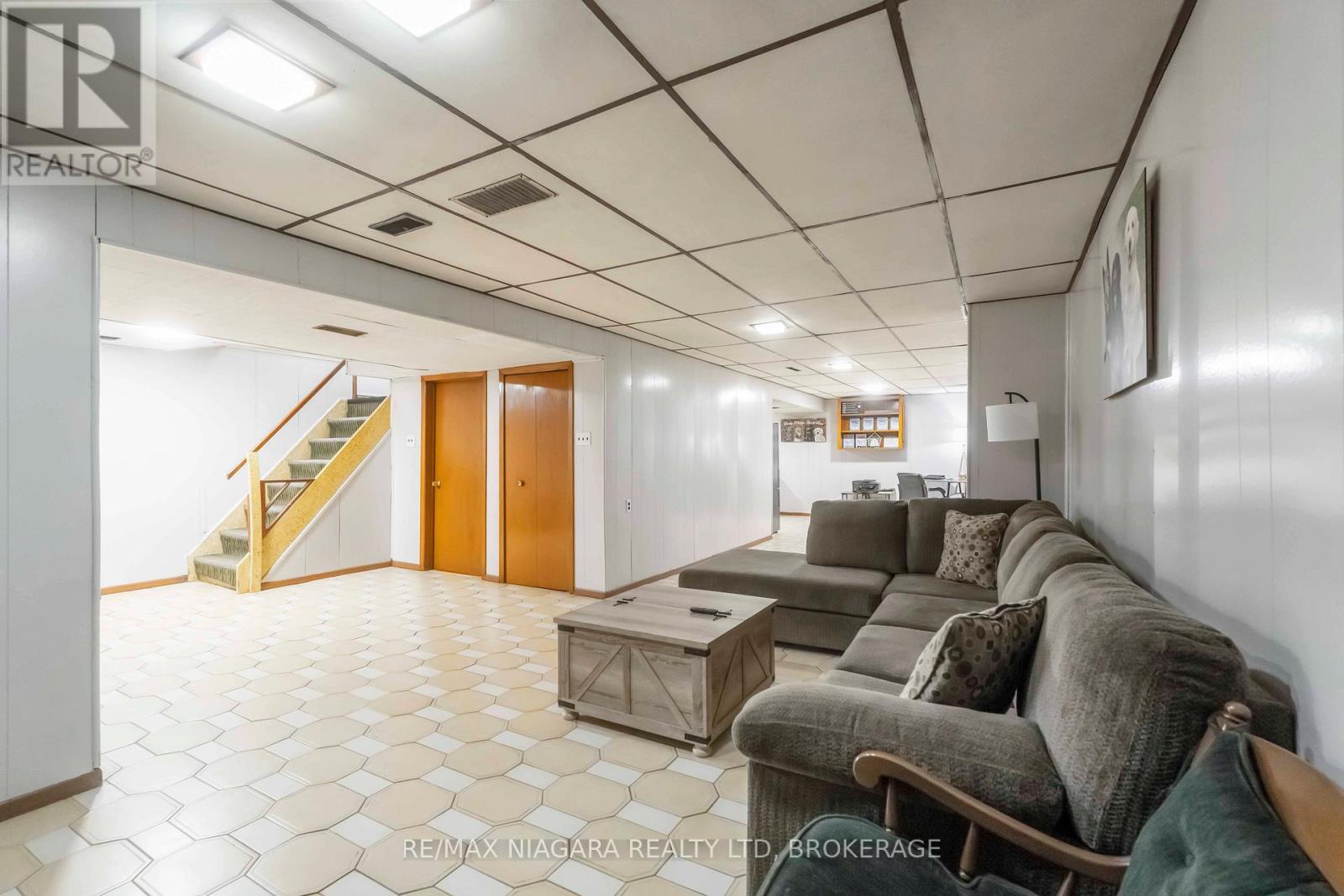 4075 Pettit Avenue, Niagara Falls, Ontario  L2E 6K4 - Photo 24 - X12515940