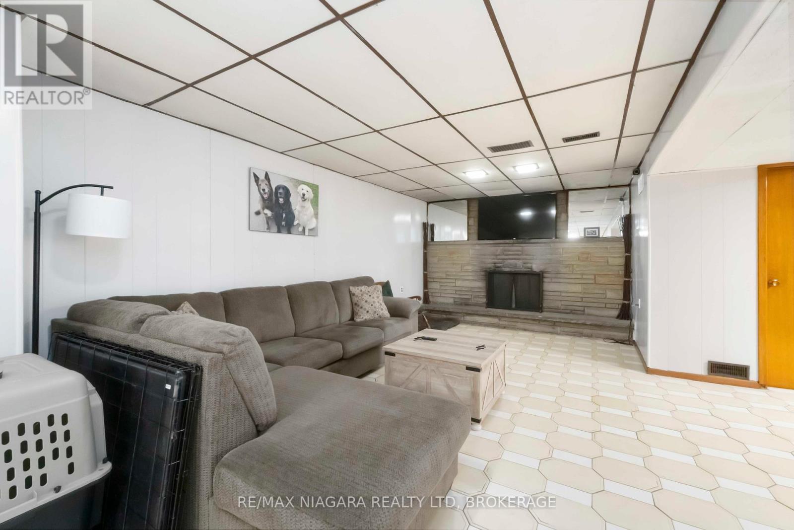 4075 Pettit Avenue, Niagara Falls, Ontario  L2E 6K4 - Photo 25 - X12515940