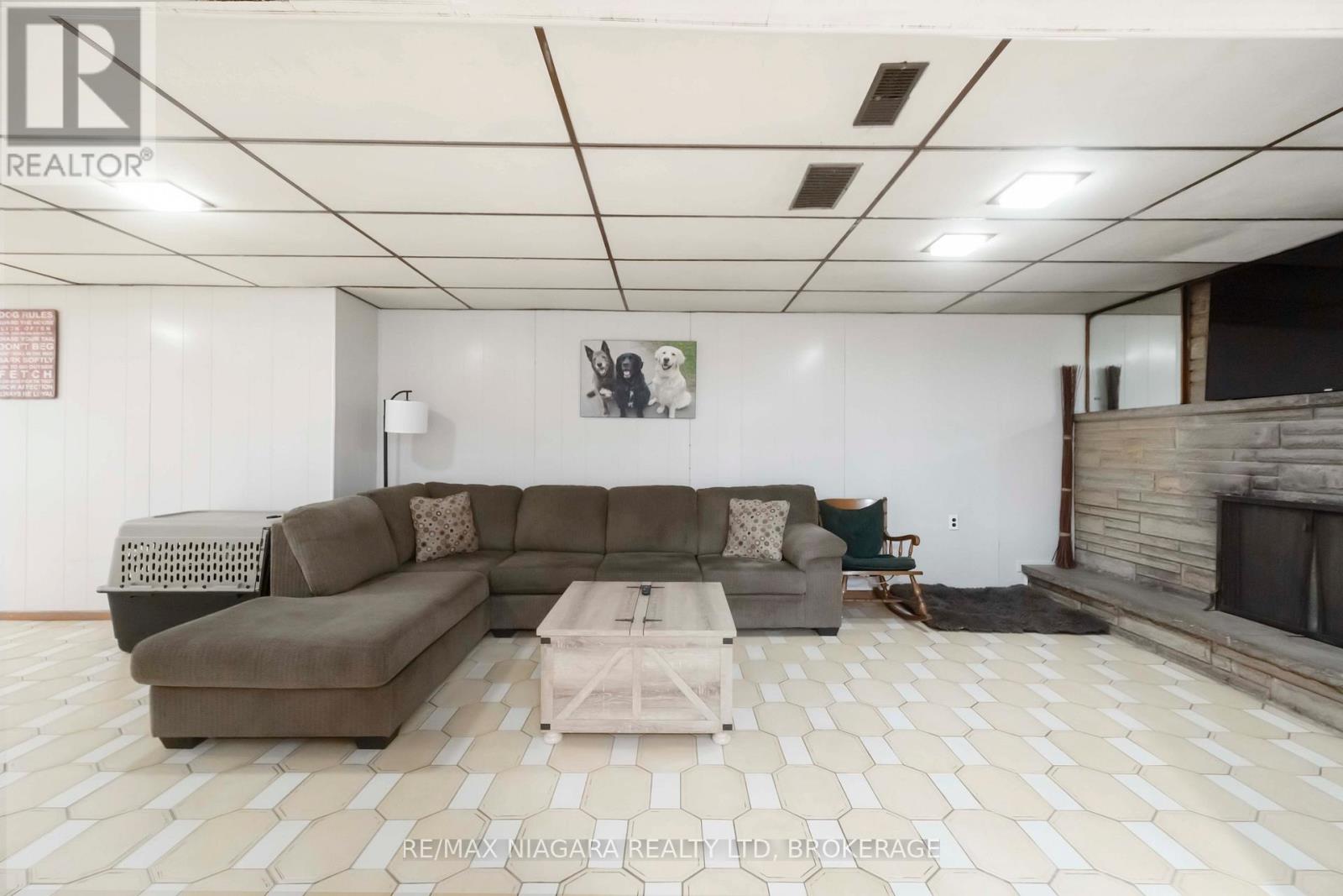 4075 Pettit Avenue, Niagara Falls, Ontario  L2E 6K4 - Photo 33 - X12515940