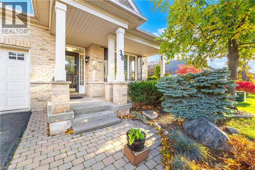 2243 Turnberry Road Unit# 38, Burlington, Ontario  L7M 4S6 - Photo 4 - 40785957