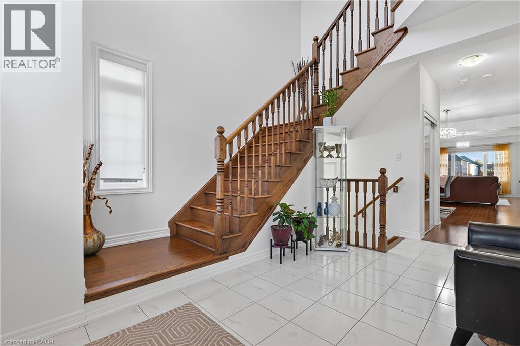 411 Linden Drive, Cambridge, Ontario  N3H 0C2 - Photo 3 - 40785945