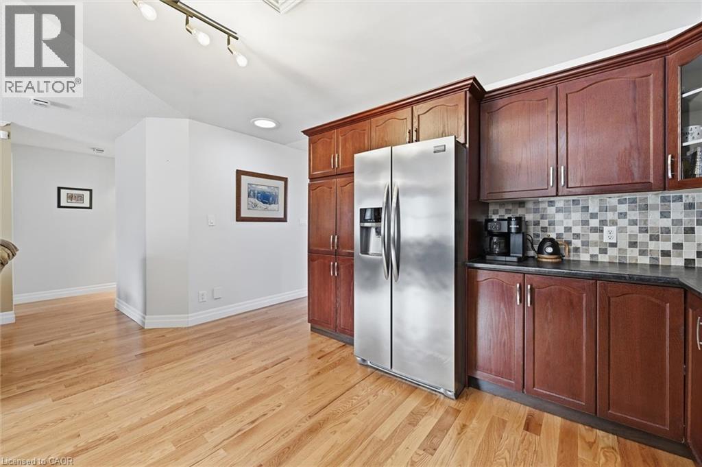 44 Rockhaven Lane, Waterdown, Ontario L8B 0J7 - Photo 16 - 40784894