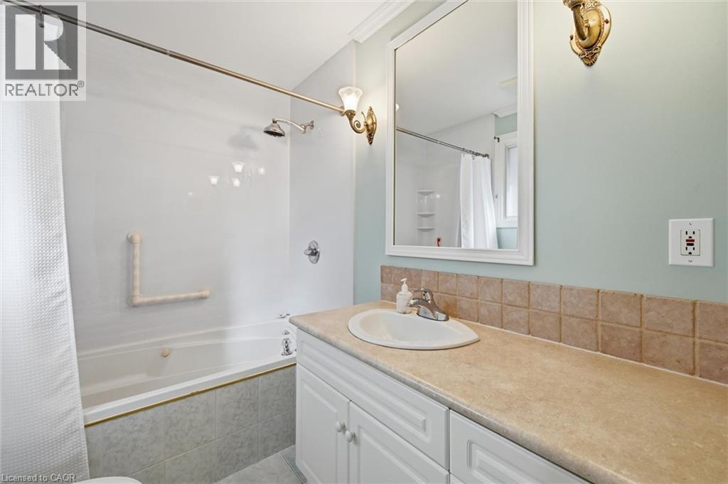 44 Rockhaven Lane, Waterdown, Ontario L8B 0J7 - Photo 22 - 40784894