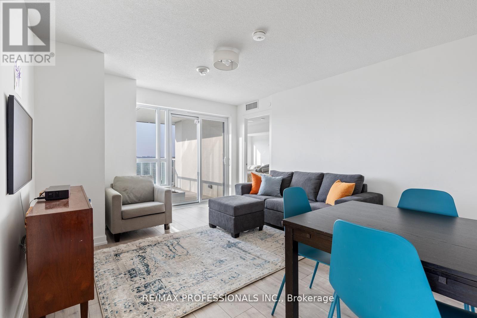 1603 - 10 Wilby Crescent, Toronto, Ontario  M9N 0B6 - Photo 3 - W12336634