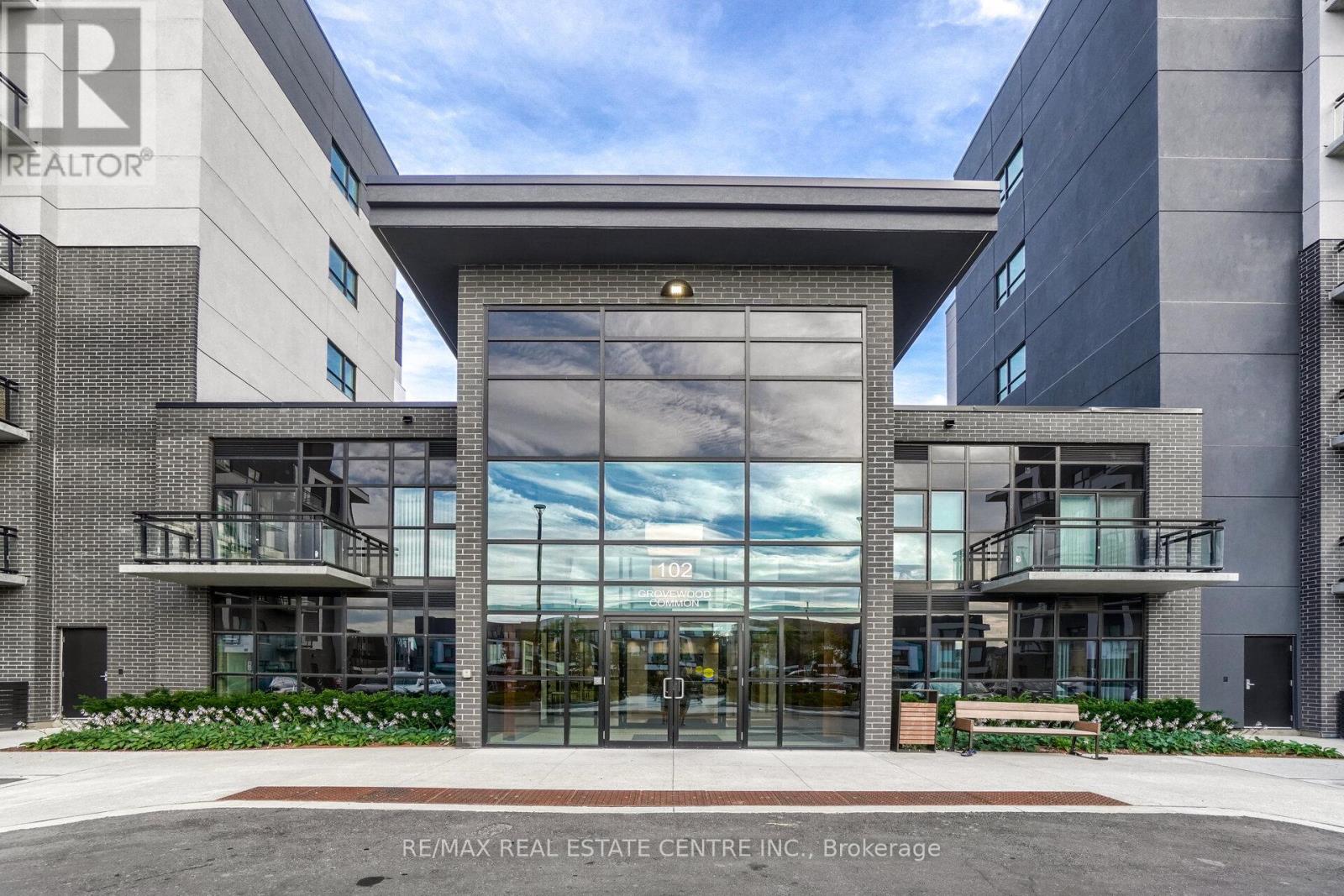 420 - 102 Grovewood Common Circle, Oakville, Ontario  L6H 0X2 - Photo 3 - W12420664