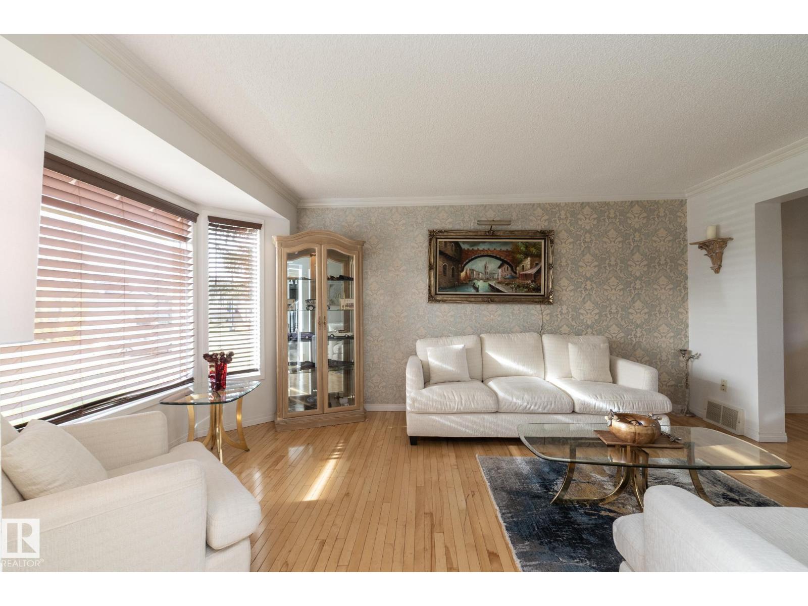 12 Elsinore Pl Nw, Edmonton, Alberta  T5X 5W3 - Photo 13 - E4464883