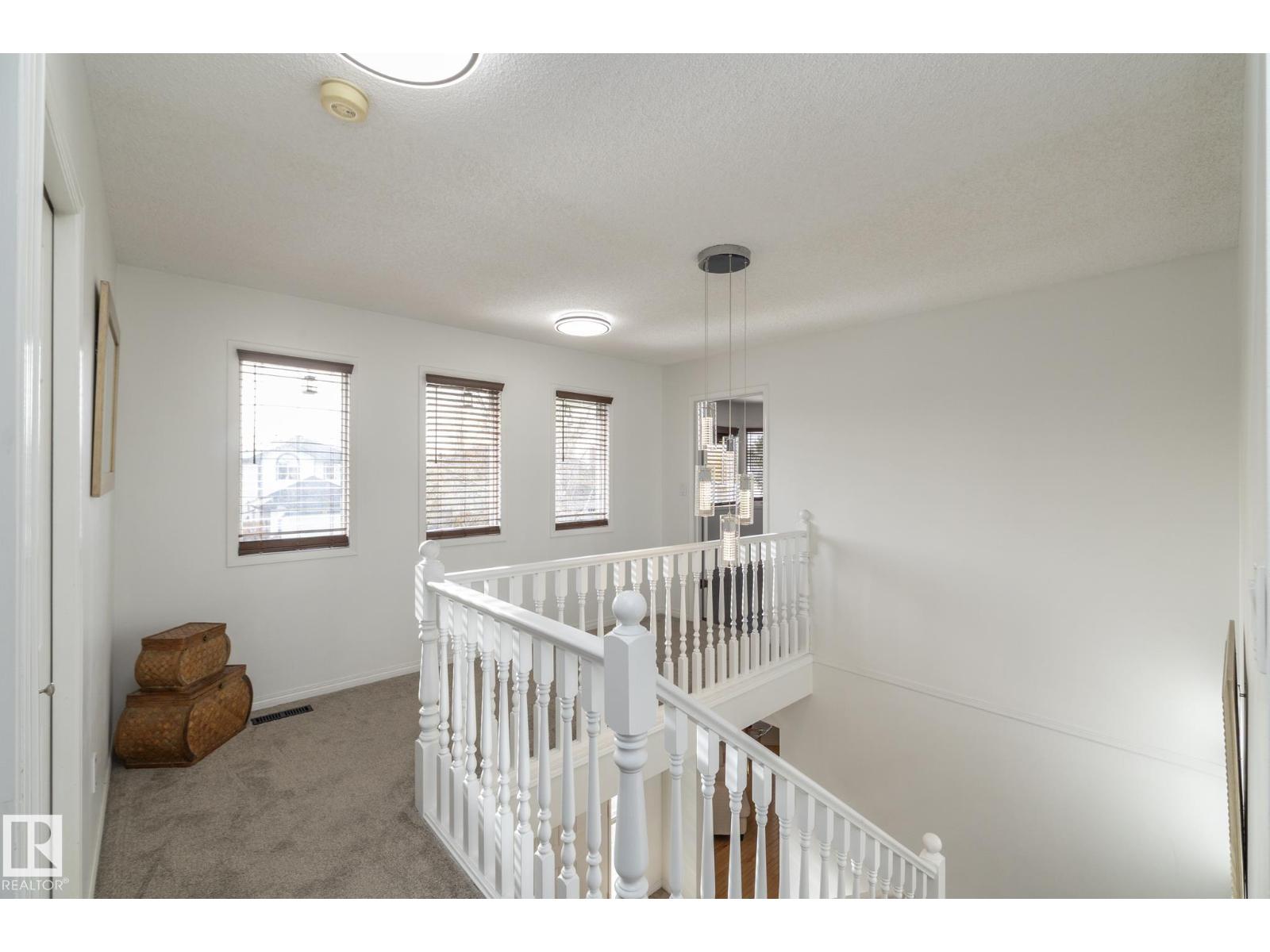 12 Elsinore Pl Nw, Edmonton, Alberta  T5X 5W3 - Photo 41 - E4464883