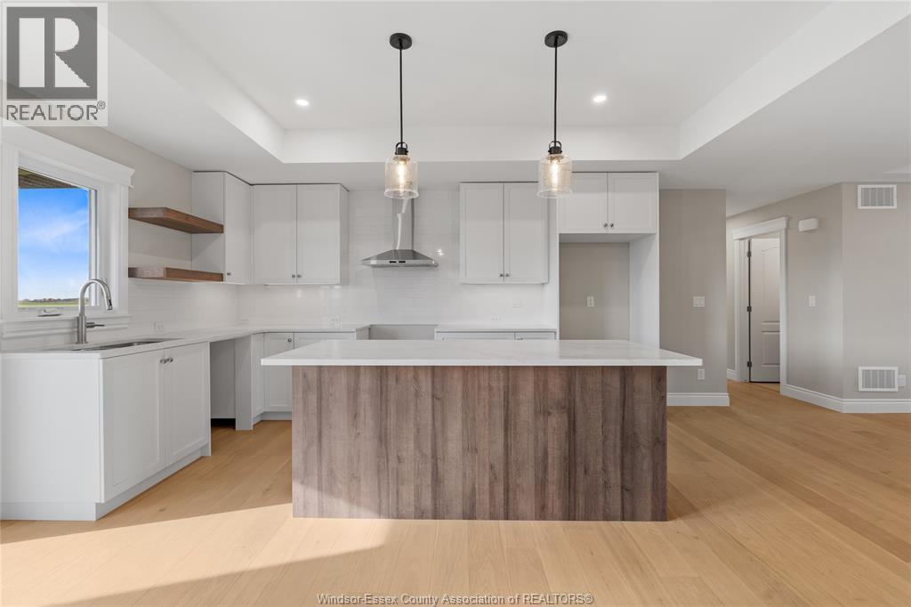 4418 Belmont, Comber, Ontario N0R 1A0 - Photo 11 - 25028165